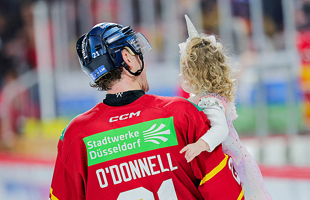 Zranění se objevují. A tak Kometa doplní útok o Kanaďana O'Donnella