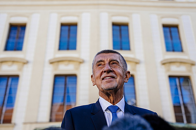 Babiš mluvil se Zelenským. Vyjádřil mu podporu, naznačil návštěvu Ukrajiny