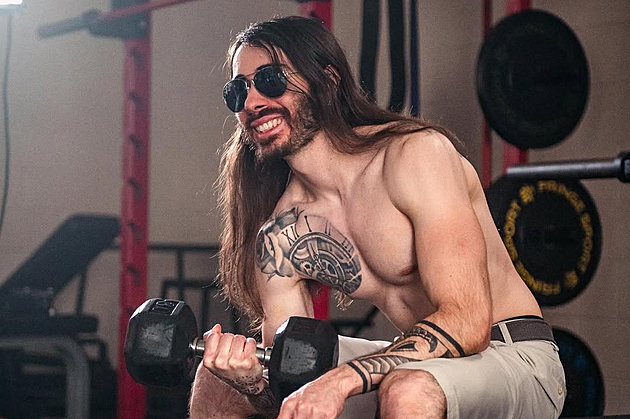 Streamováním vydělal tři čtvrtě miliardy. Další peníze mi neposílejte, prosí