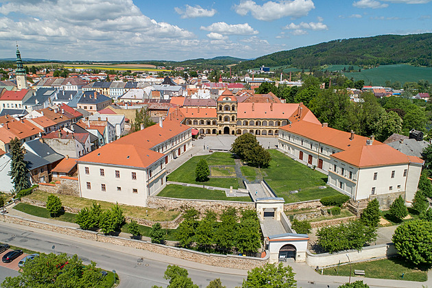 Zámek v Moravské Třebové se stal národní památkou, pyšní se unikátním portálem