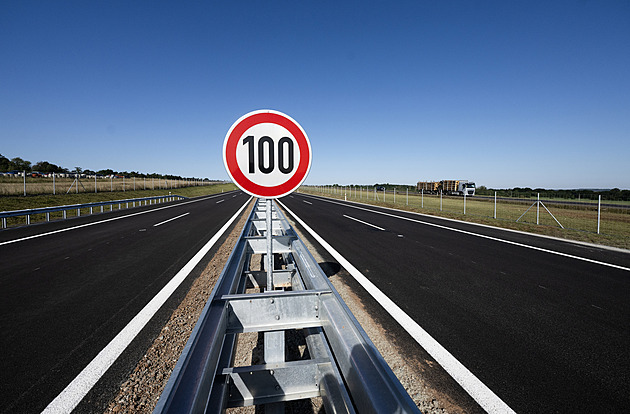 Dálniční známky zdražují. Do konce roku můžete ušetřit, fígl je v odložení