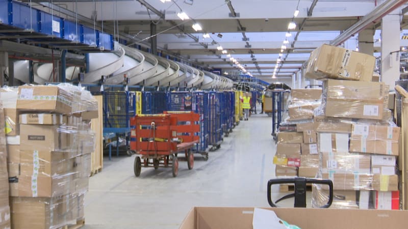 Do kdy objednat vánoční dárky? Kurýry drtí nápor zásilek. Řekli, kdy bude nejhůř