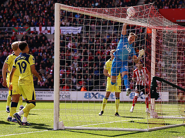 ONLINE: Kinský inkasoval a Tottenham je blízko sestupu. City vede na Chelsea