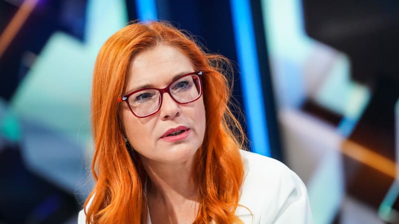 KOMENTÁŘ: Majerová se kvůli Rusku rozohnila ve vysílání. Očividně jí ale nerozumí ani vláda