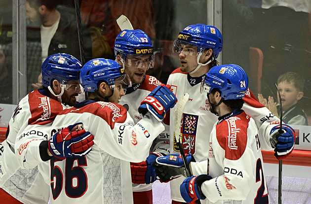 ONLINE: Česko - Finsko 1:1. Před koncem první třetiny srovnal debutant Melovský