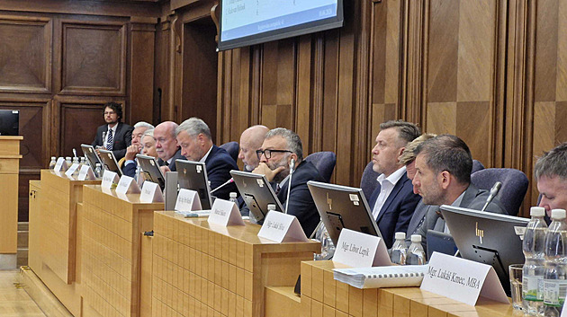 Další převrat ve vedení Frýdku-Místku? Zastupitelé řeší odvolání primátora