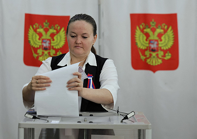 V Rusku začaly volby. Výsledek je daný, Putin je využije k legitimizaci svých kroků