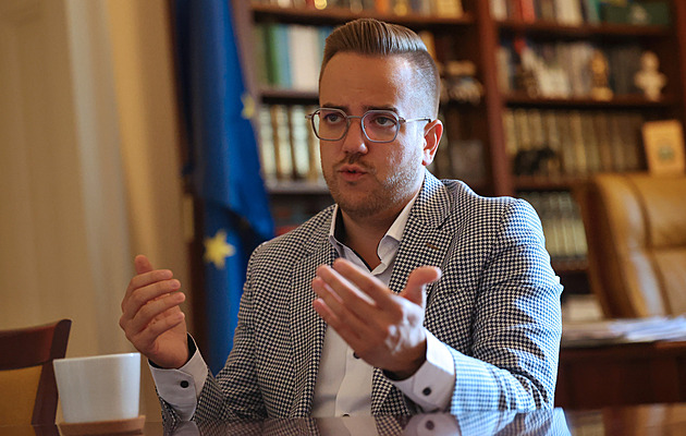 Babiš nám složení koalice nenařizuje, rozhodujeme sami, říká lídr ANO Vereš